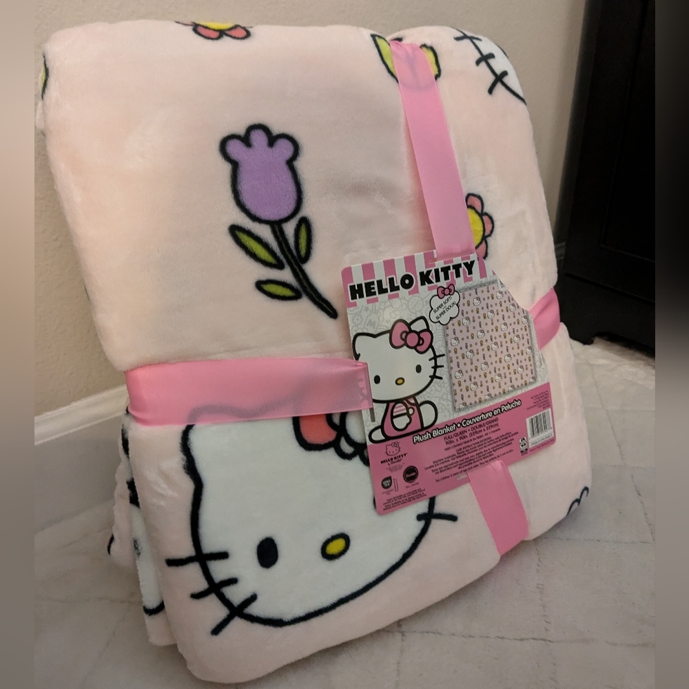 Hello Kitty Plush Blanket